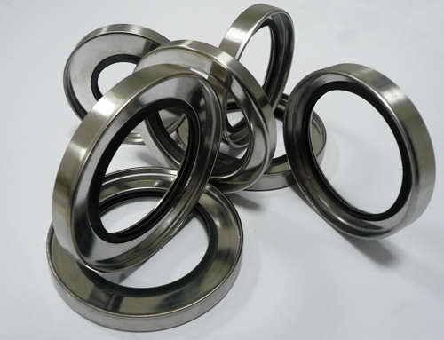 PTFE Rotary Shaft Seals - 4 Inch Diameter, Silver and Black Color, New Condition, Temperature Range 0 to 55 Degree C