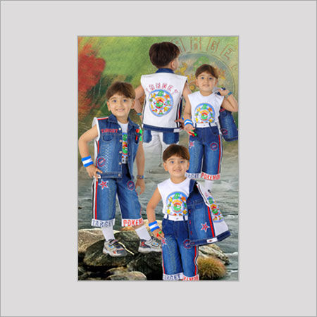 Sleeveless Designer Kids Suit Age Group: Childrens