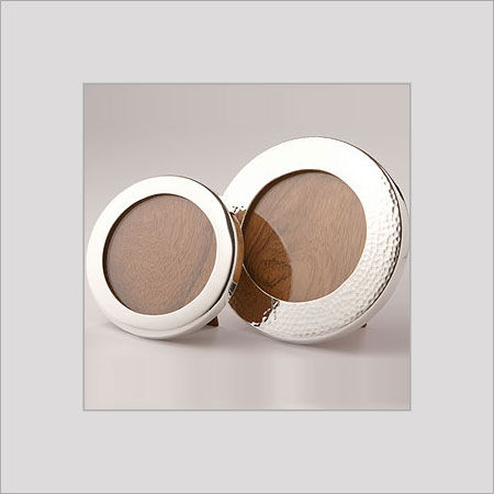 Round Shaped Photo Frames