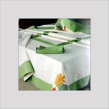 Piramid Table Linen