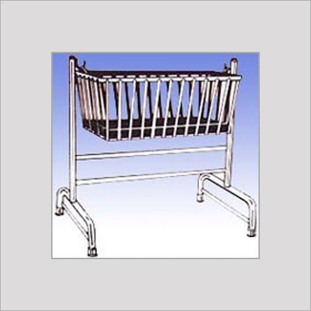 Swinging Type Baby Crib on Stand