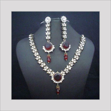 Womens Designer Victorian Necklace Size: Various Sizes Are Available