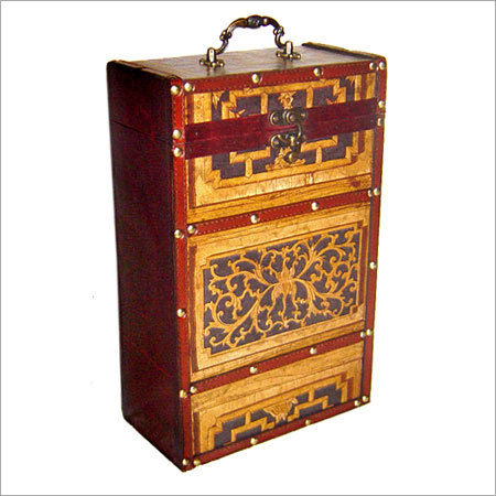 Designer Wooden Wine Box Length: Various Length Are Available Inch (In)