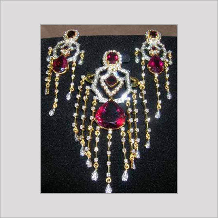 Womens Designer Gemstone Necklace Size: Various Sizes Are Available