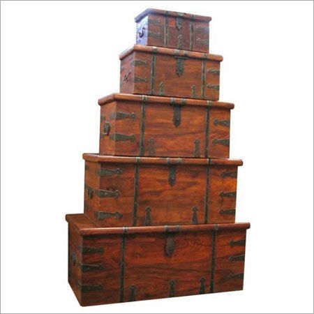 Plain Pattern Wooden Boxes Length: Various Length Are Available Inch (In)