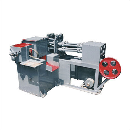 Available In Various Colors Centreless Bar Peeling Machine