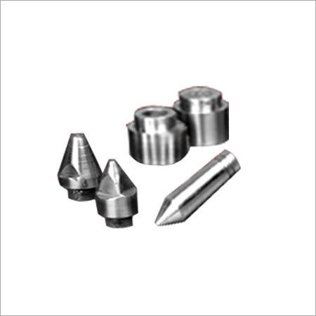 Impeccable Finish Extrusion Tips And Dies Application: Industries