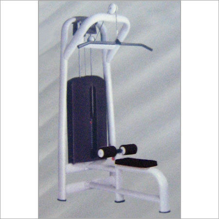 Lat Pulldown Machine With Thigh Pad Application: Tone Up Muscle