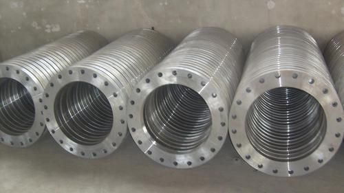 Forged Carbon Steel Flanges - DN10 to DN3000 Sizes, Silver Color, ANSI Standard | General Pipes Connecting Projects, Free Forging Process, Surface Treated with Rust-Proof Oil and Hot Galvanizing