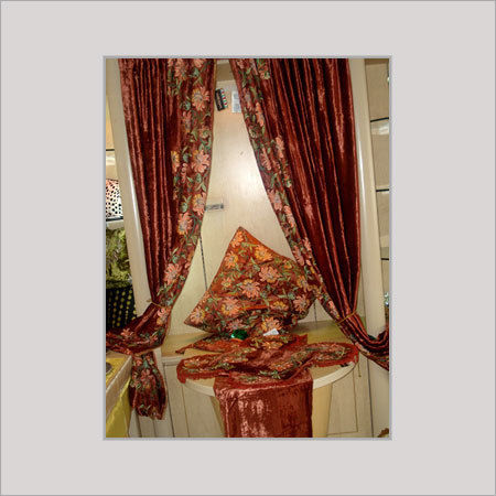 Stylish Look Printed Curtain