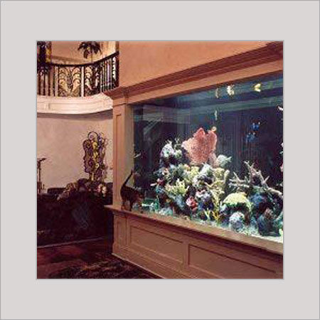 Wall Fitted Aquarium With Cordless Water Pump