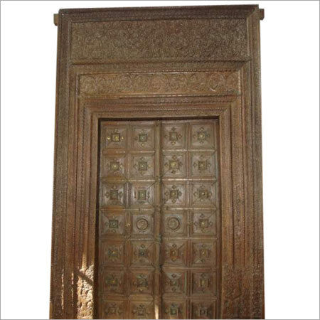 Antique Design Wood Door Application: Residential