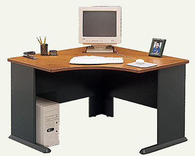 As Per Demand Wooden Corner Computer Table