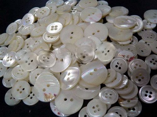 Variable Garment Round Shell Button