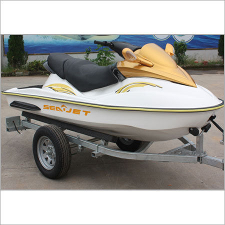 Watercraft Boat with 1400cc 4 Stroke Suzuki Engine