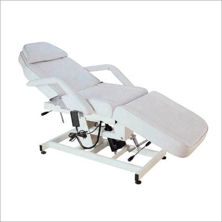 Polished Full Length Beauty Parlor Bed