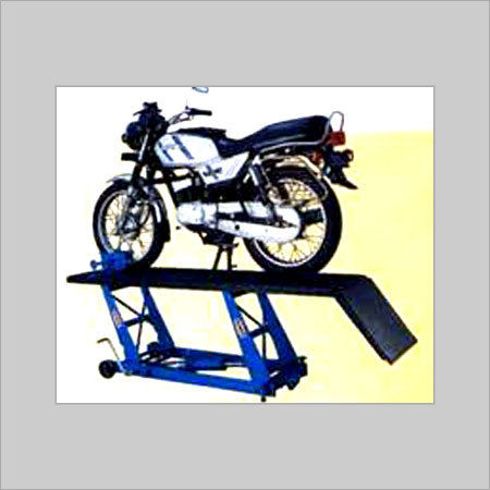 Two Wheeler Lifts - 450 Kg Capacity, 1655x550 mm Platform, 650 mm Max Height | Hydro Pneumatic Oil Pump, Quick 8 Sec Lifting Time