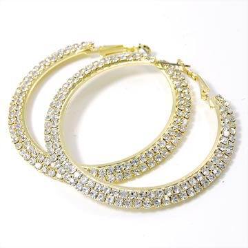 Shell Hoop Earrings Set Gender: Women