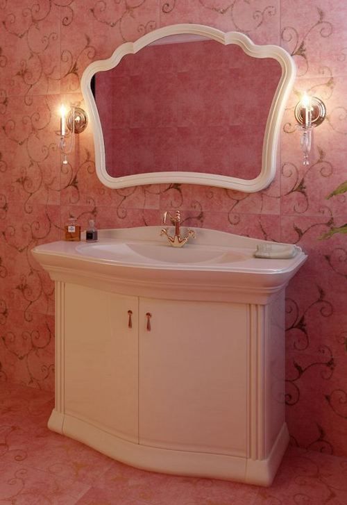 Fancy Requerdo Bathroom Cabinet