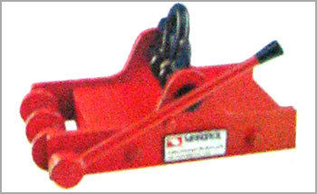 MAGNETIC LIFTER