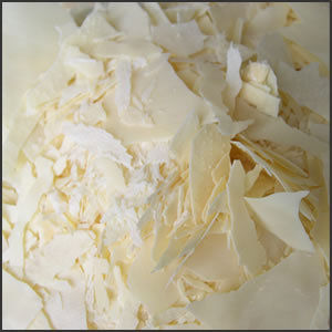 Alkyl Ketene Dimer Wax - Pale Yellow Flake, Excellent Water Resistance and Printing Quality