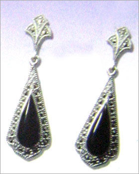 Designer Silver Earring Pair Gender: Women