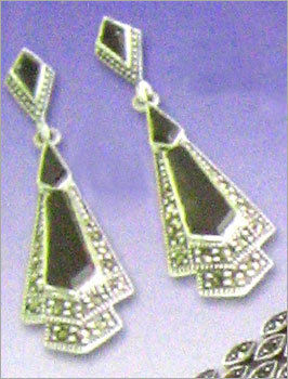 Sterling Silver Designer Earrings Gender: Women