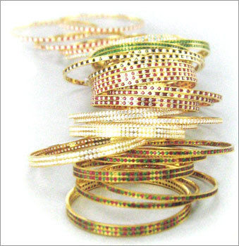 Beaded Yellow Gold Bangles Gender: Women