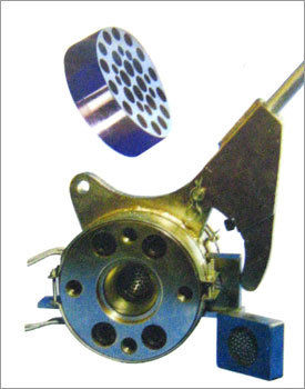 LEVER TYPE SCREEN CHANGER