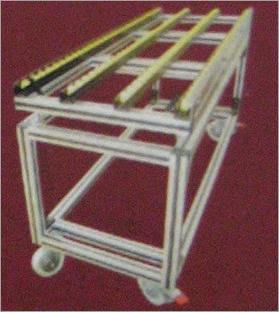 ADJUSTABLE CONVEYOR