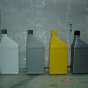 Blow Moulded Lubricant Bottles - Durable Plastic, Customized Sizes for Edible Oil and Lubricant Industries