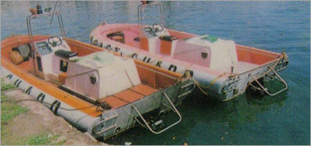 HIGH SPEED RESCUE / PATROL BOAT