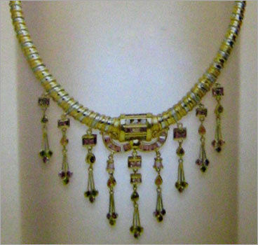 DESIGNER GOLD NECKLACE