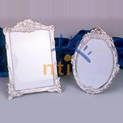 PICTURE FRAMES