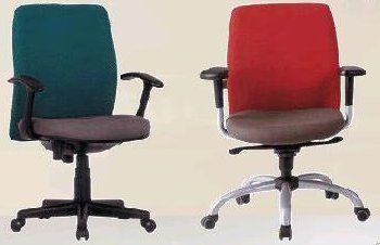 MEDIUM BACK EXECUTIVE CHAIR