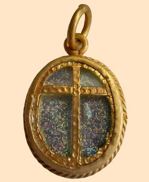 Thewa Pendant