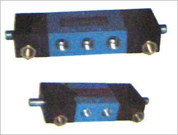 Double Pilot Spool Valve