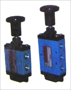 MANUALLY OPERATED PUSH BUTTON VALVE