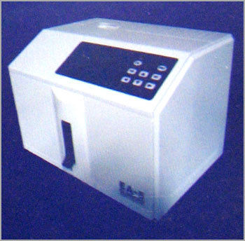 ELECTROLYTE ANALYZER