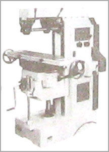 UNIVERSAL MILLING MACHINE