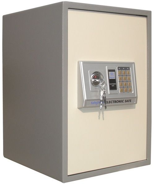 ELECTRONIC SAFES