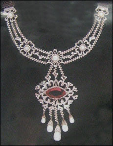 Designer Real Diamond Necklace Excellent