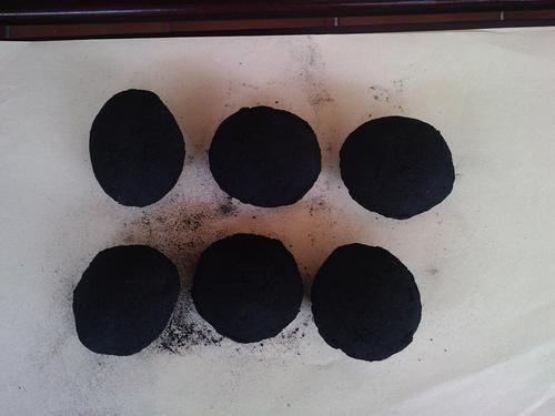 Economical Black Charcoal Briquettes Ash Content (%): 18% Max