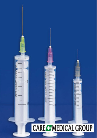 2 Parts of Disposable Syringes