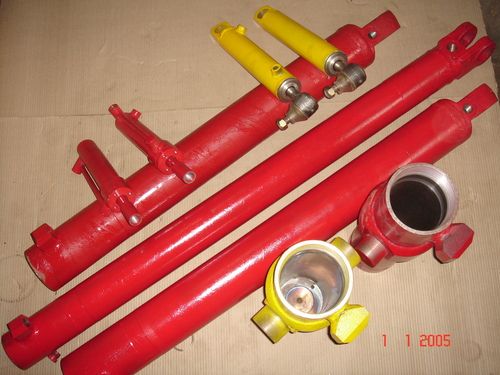 Hydraulic Cylinder For Earth Moving Machine