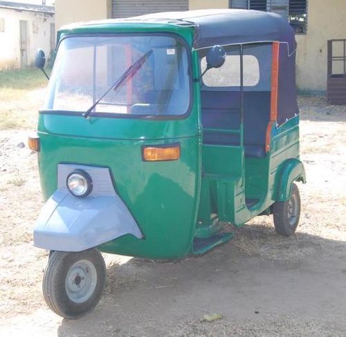 2 Stroke Rickshaw