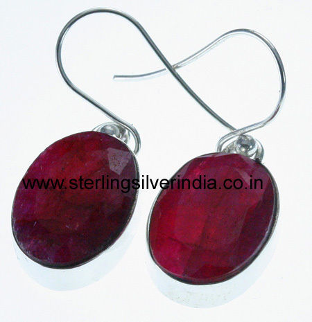 7 Grams Ruby Earring