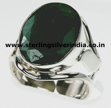 11 Grams Green Emerald Ring