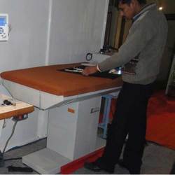 Vacuum Table