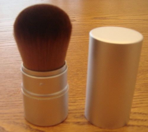 Synthetic Hair Cosmetic Brush